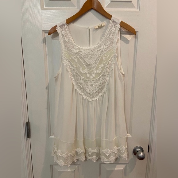 Sheer lace tank, size women’s medium - Picture 1 of 5